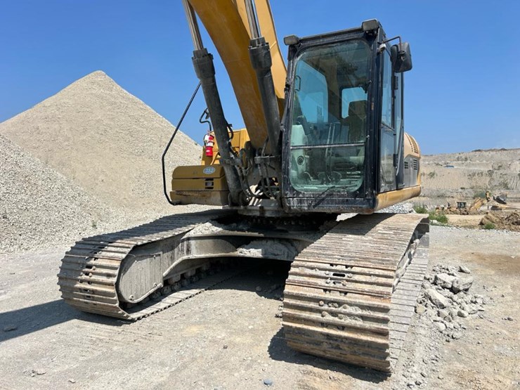 2011-caterpillar-329dl-image-21