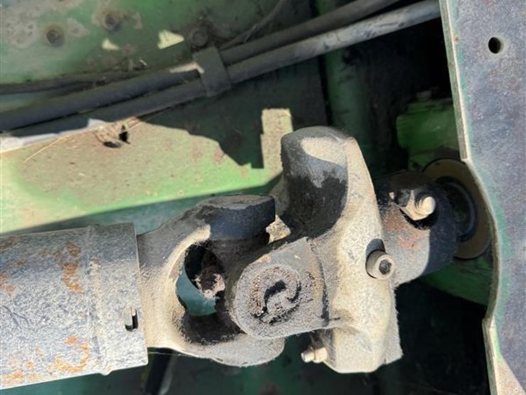 1990-john-deere-335-image-25
