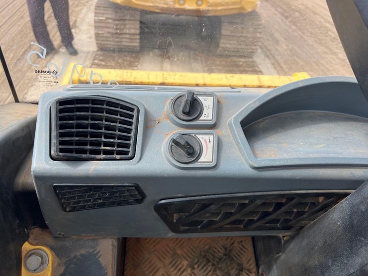 2017-bomag-bw145d-image-23