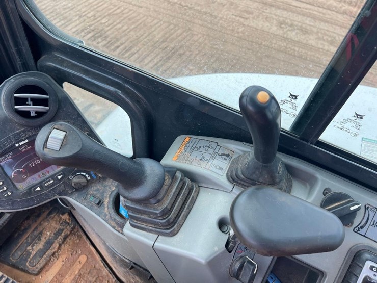2018-bobcat-e55-image-27
