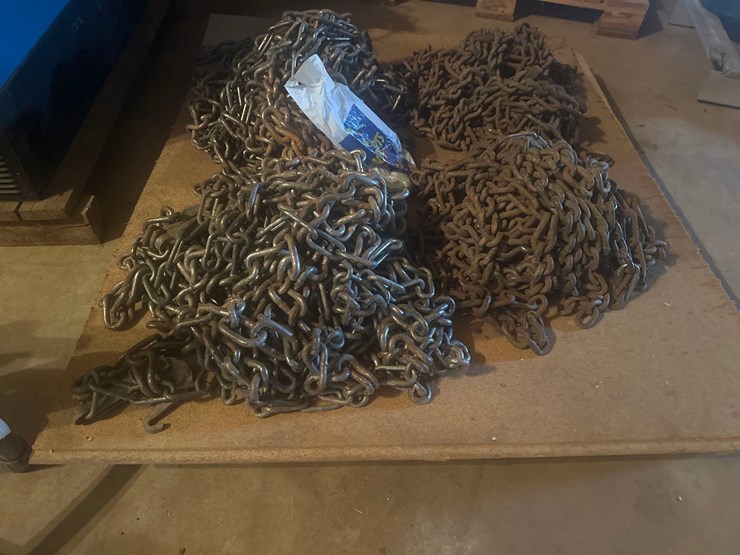 **sold-onsite-only---no-online-bids-accepted**-truck-tire-chains-image-1