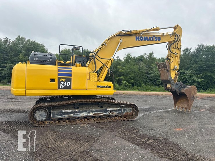 2021-komatsu-pc210-lc-11-image-2
