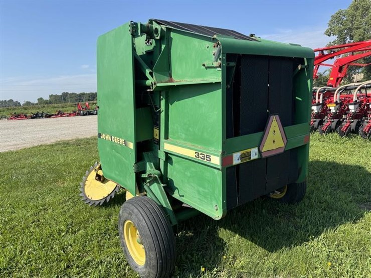 1990-john-deere-335-image-5