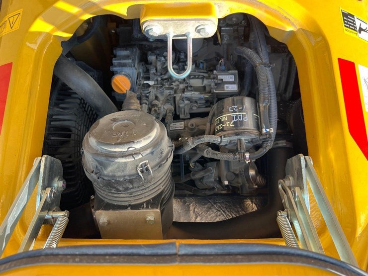 2023-deere-30g-image-30