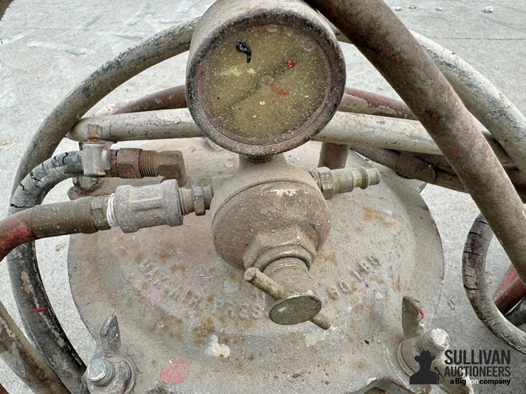 spray-paint-pressure-pot-tank-image-9