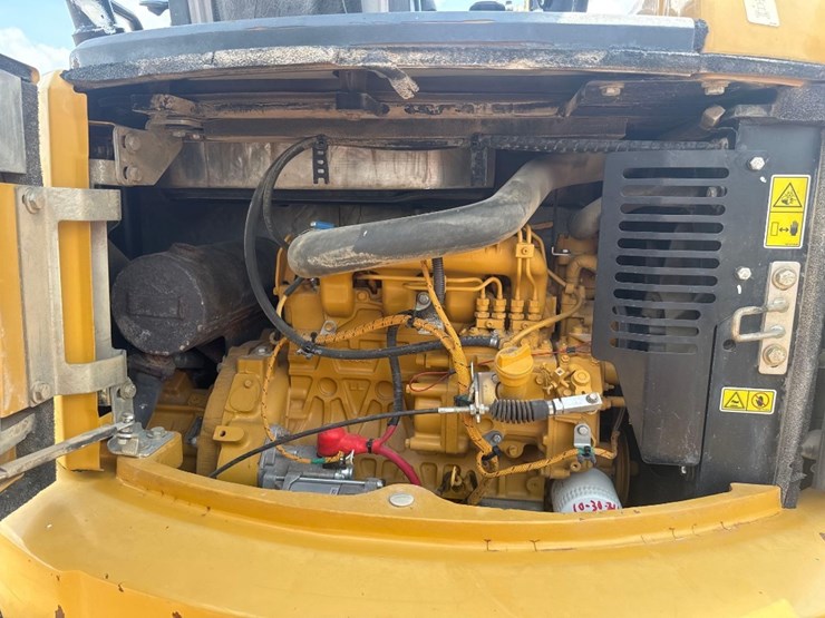 2014-caterpillar-304e-cr-image-15