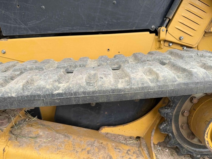 2019-caterpillar-299d2-xhp-image-18