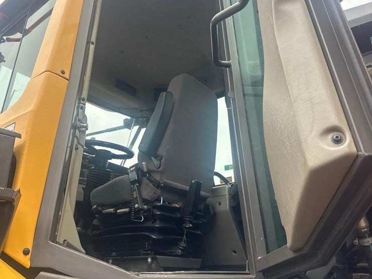 2015-volvo-a40g-image-23