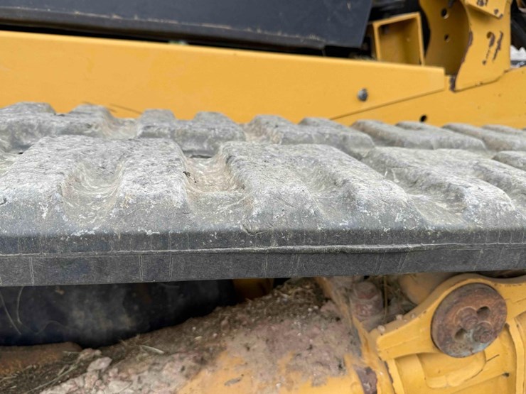 2019-caterpillar-299d2-xhp-image-8
