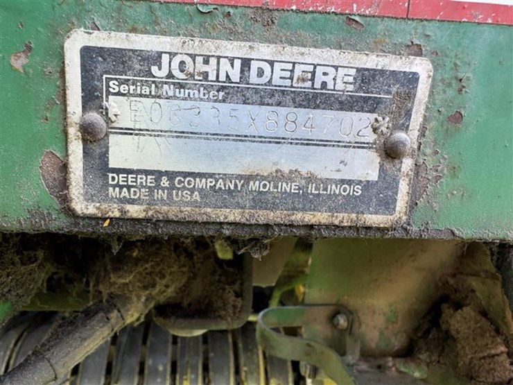 1990-john-deere-335-image-28