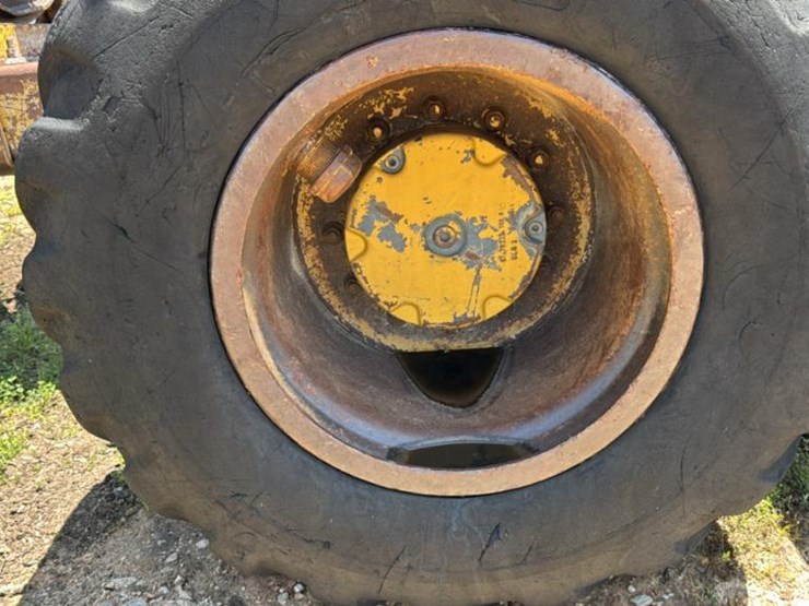 2008-caterpillar-574-image-42