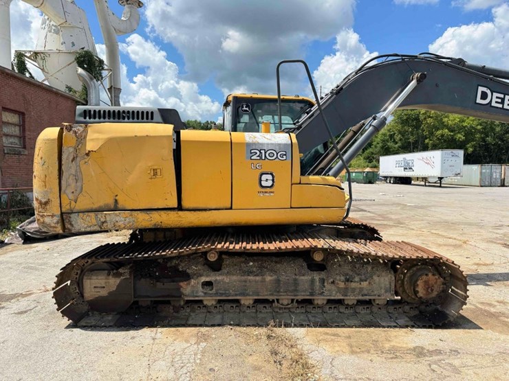 2014-deere-210g-lc-image-3
