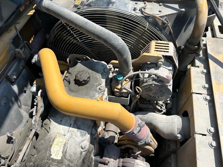 2011-caterpillar-329dl-image-7