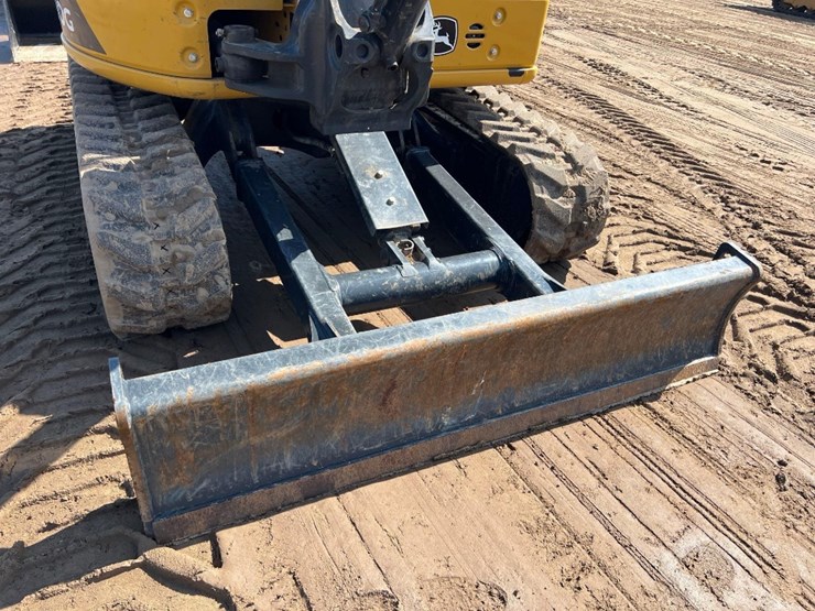 2023-deere-30g-image-25