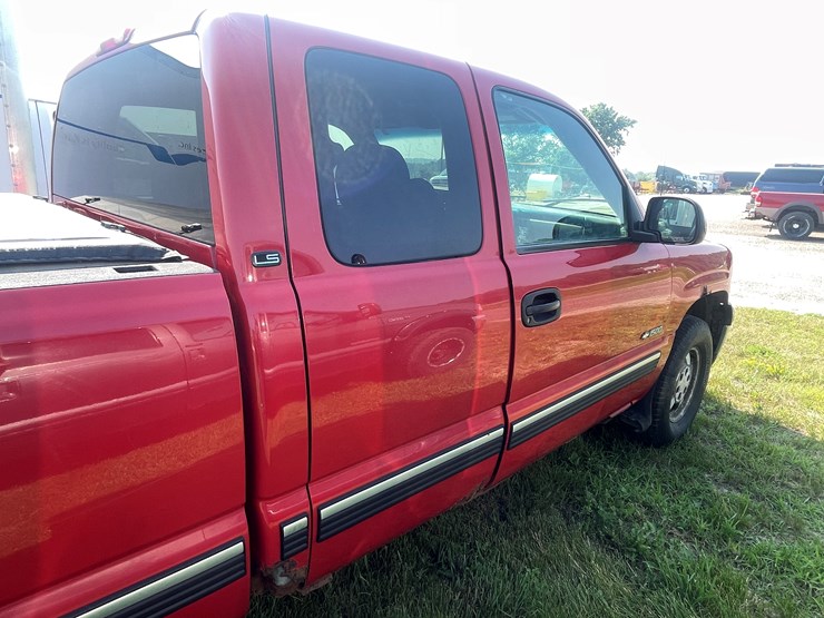 #1040-•-2000-chevy-1500-truck-(has-wi-title)-image-22