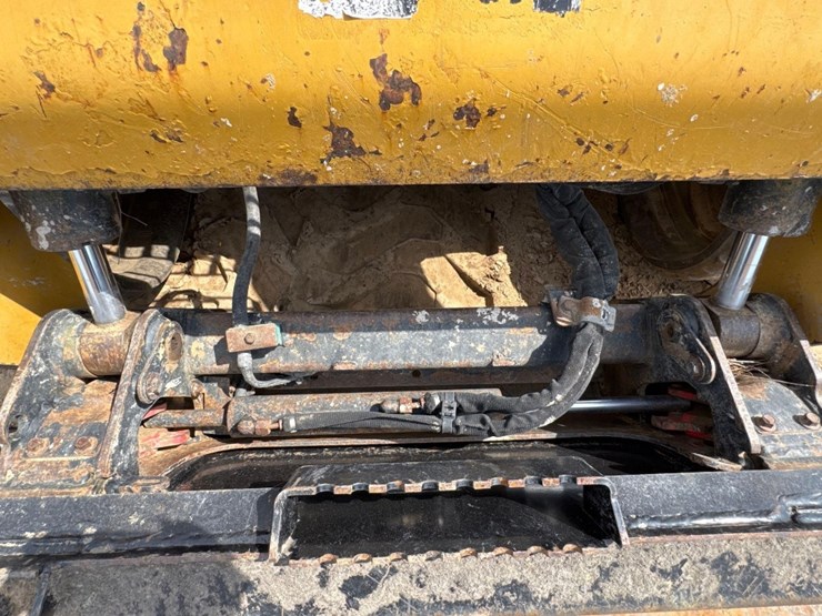 2018-caterpillar-289d-image-36