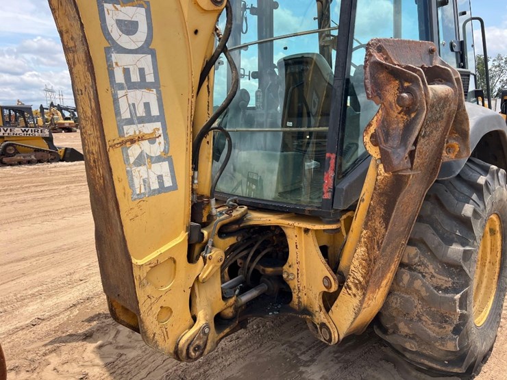 2004-deere-310sg-image-34