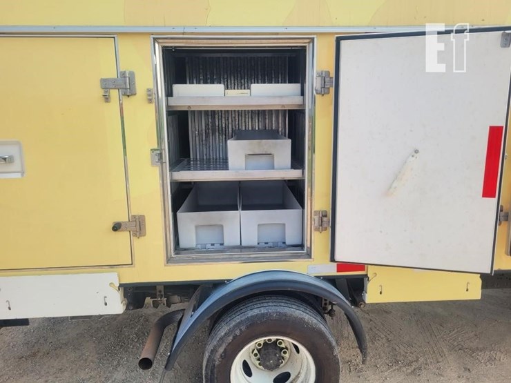 2018-ford-e450-image-8