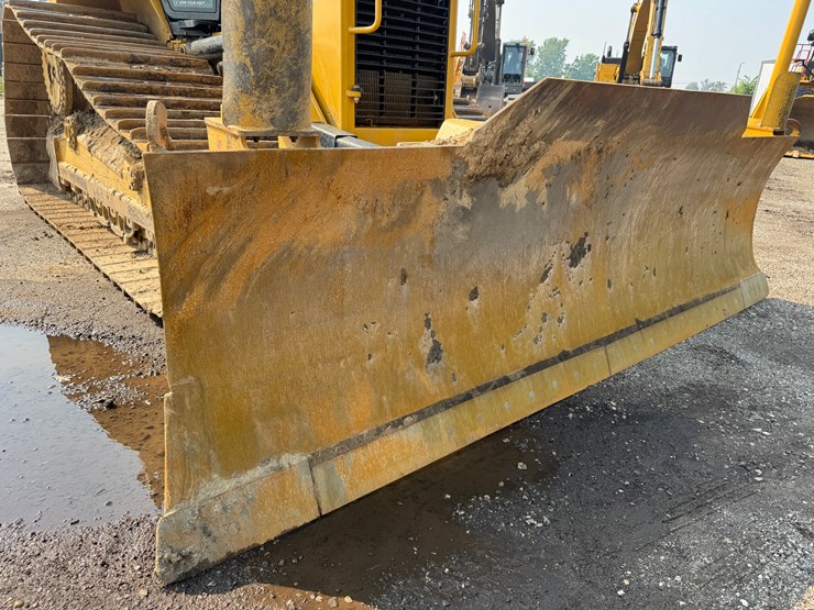 2017-caterpillar-d6n-lgp-image-17