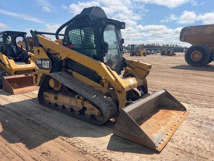 2015-caterpillar-299d-xhp-image-6
