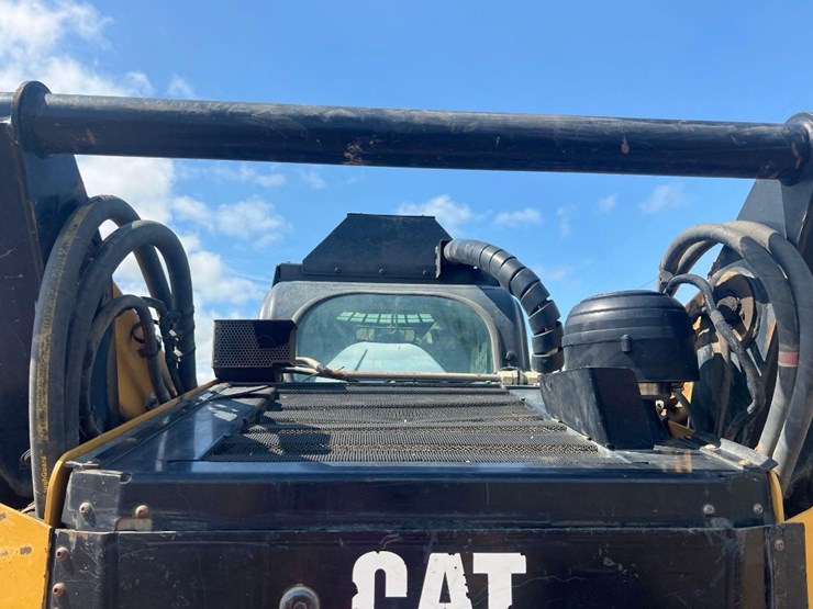 2015-caterpillar-299d-xhp-image-14