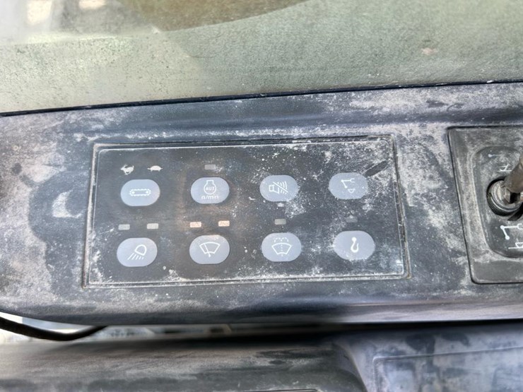 2011-caterpillar-329dl-image-36