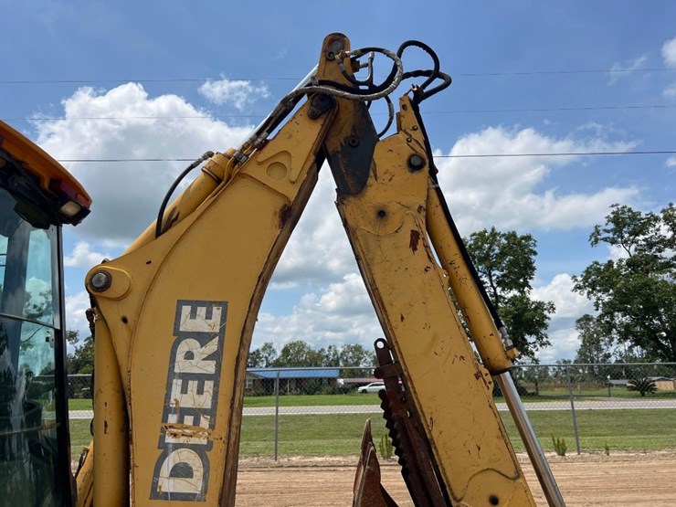 2004-deere-310sg-image-30