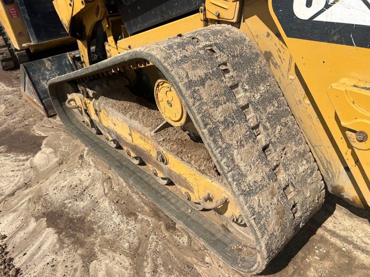 2015-caterpillar-299d-xhp-image-20