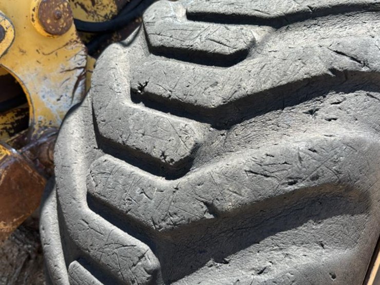 2008-caterpillar-574-image-37