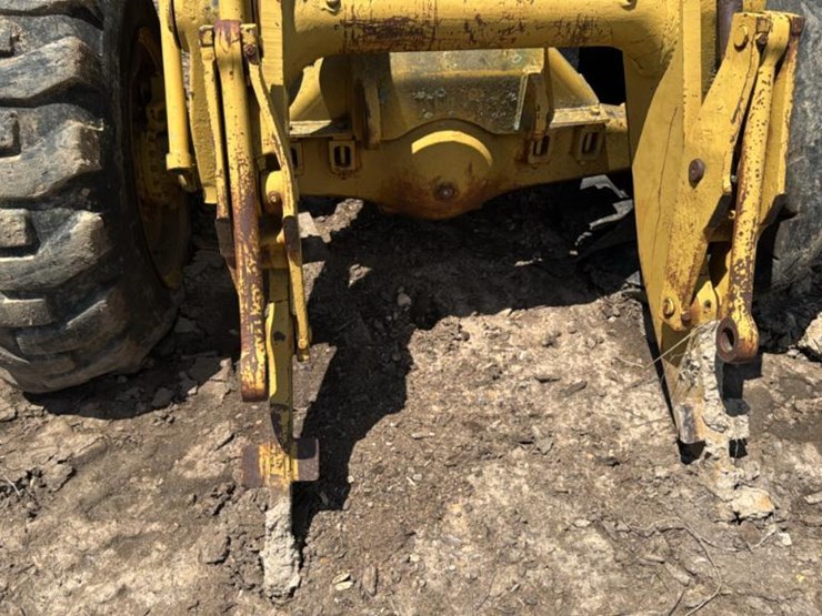 caterpillar-920-image-19