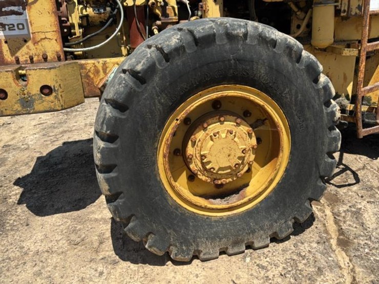 caterpillar-920-image-15