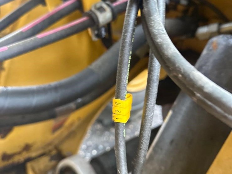 2020-caterpillar-962m-image-22