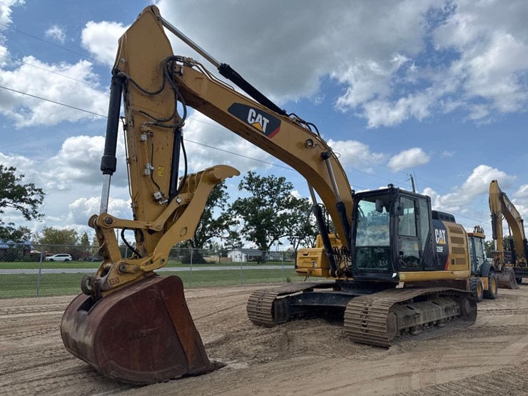 2020-caterpillar-326fl-image-2