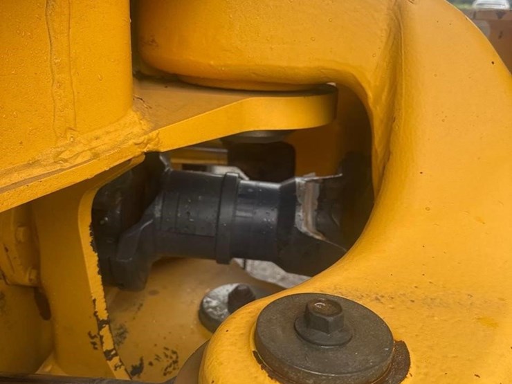 2015-volvo-a40g-image-11