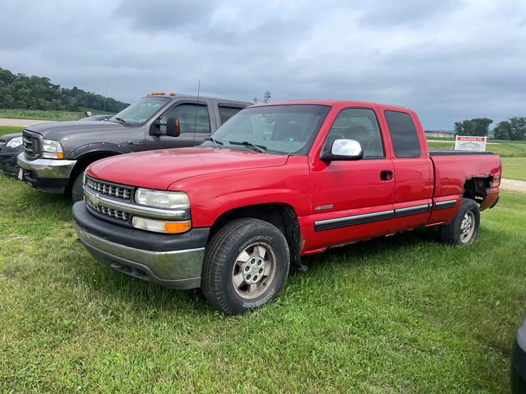 #1040-•-2000-chevy-1500-truck-(has-wi-title)-image-8