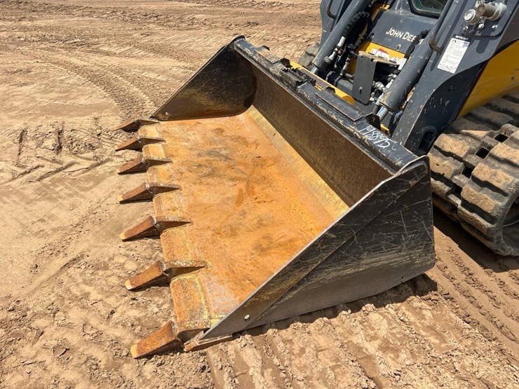 2023-deere-317g-image-9