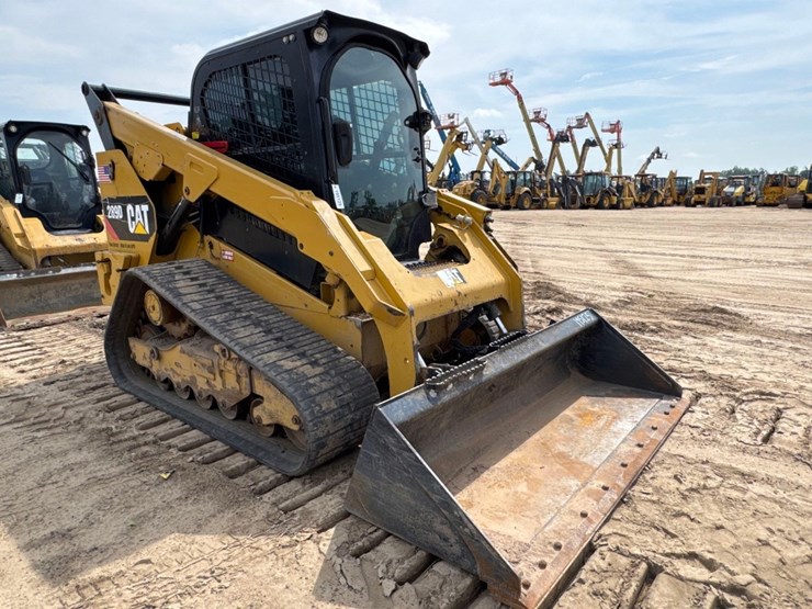 2018-caterpillar-289d-image-4