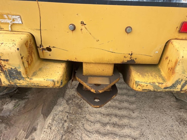 1998-caterpillar-th62-image-22