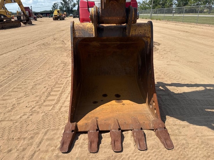 2018-caterpillar-326fl-image-11