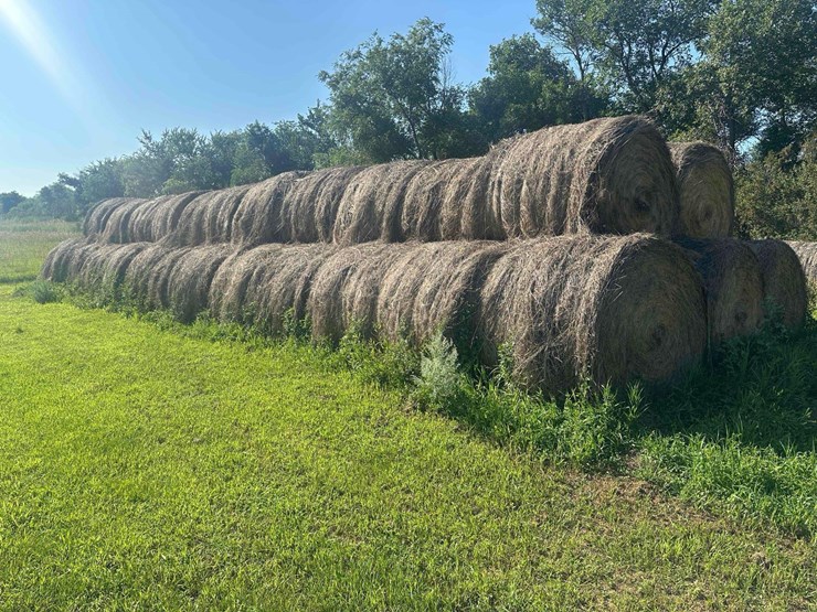 **sold-onsite-only---no-online-bids-accepted**-hay-image-3