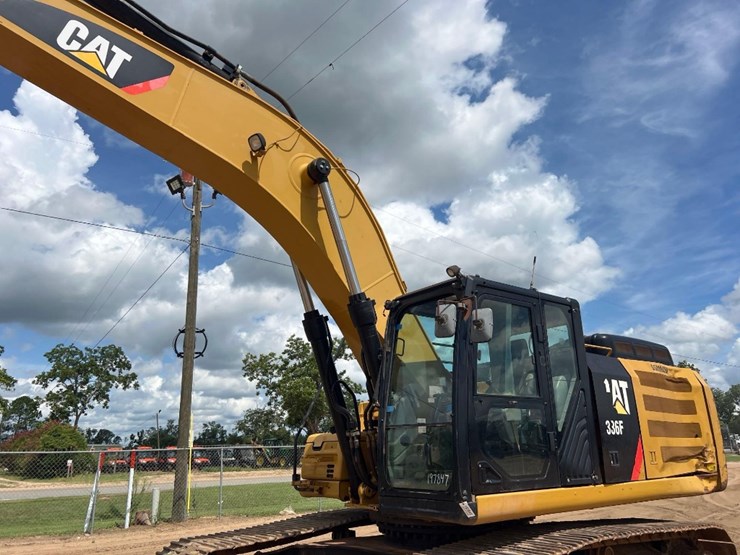 2016-caterpillar-336fl-image-23