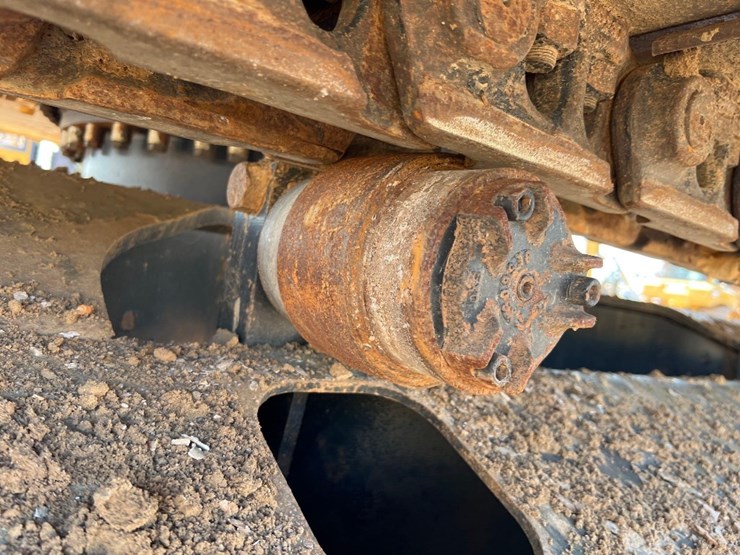 caterpillar-325fl-image-17