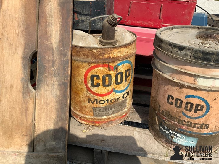 pallet-of-shop-supplies-&-tools-image-16