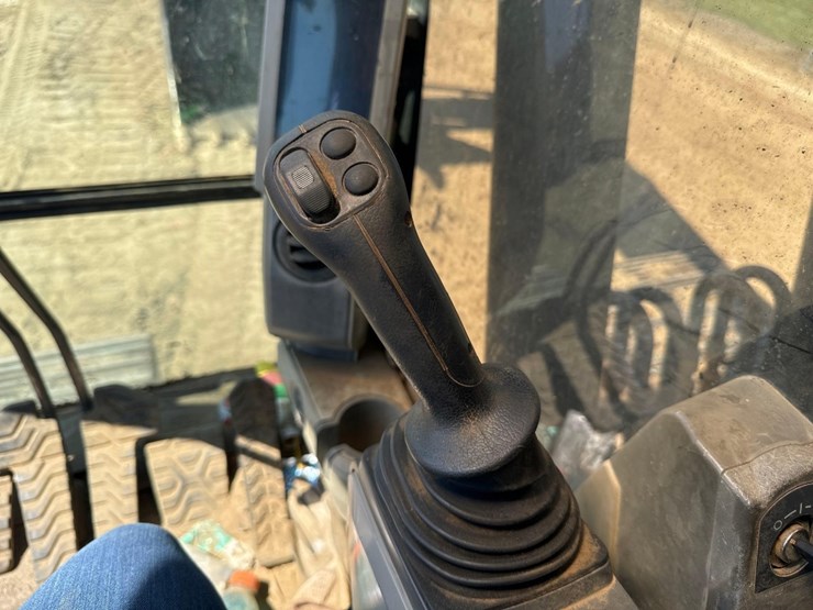 2012-caterpillar-320el-image-48