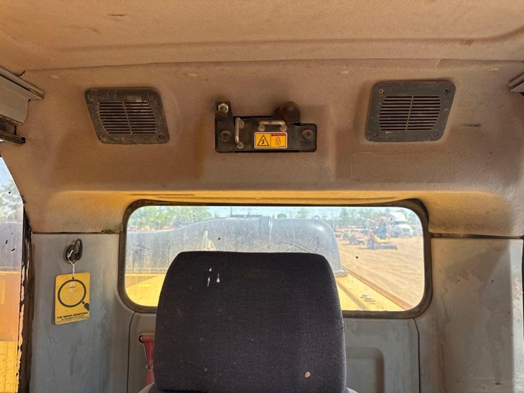 2012-caterpillar-320el-image-55
