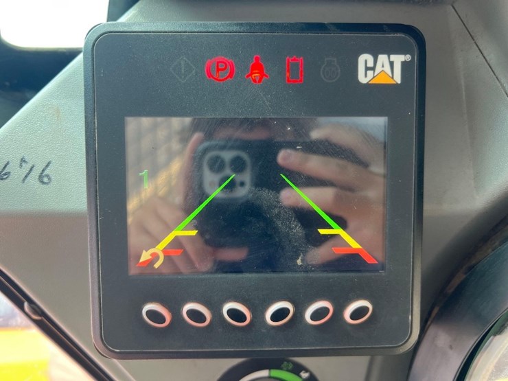 2023-caterpillar-299d3-xe-image-36