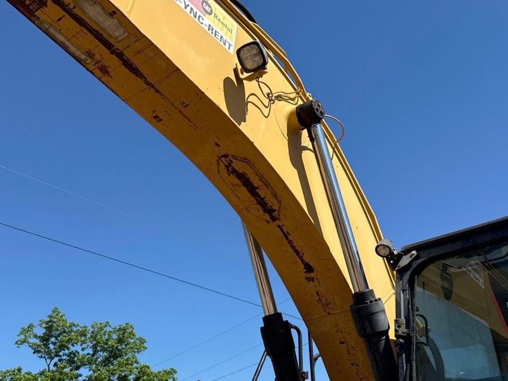 2012-caterpillar-320el-image-19