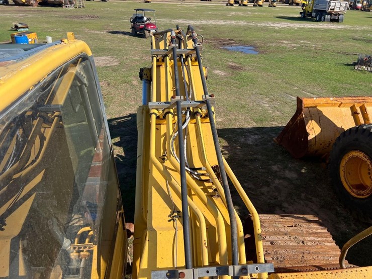 komatsu-pc200-lc-8-image-25