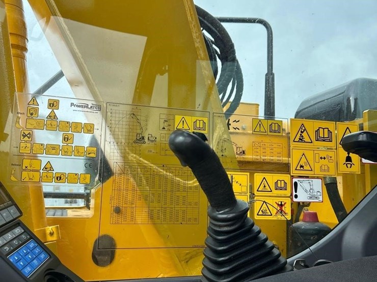 2021-komatsu-pc138us-11-image-40
