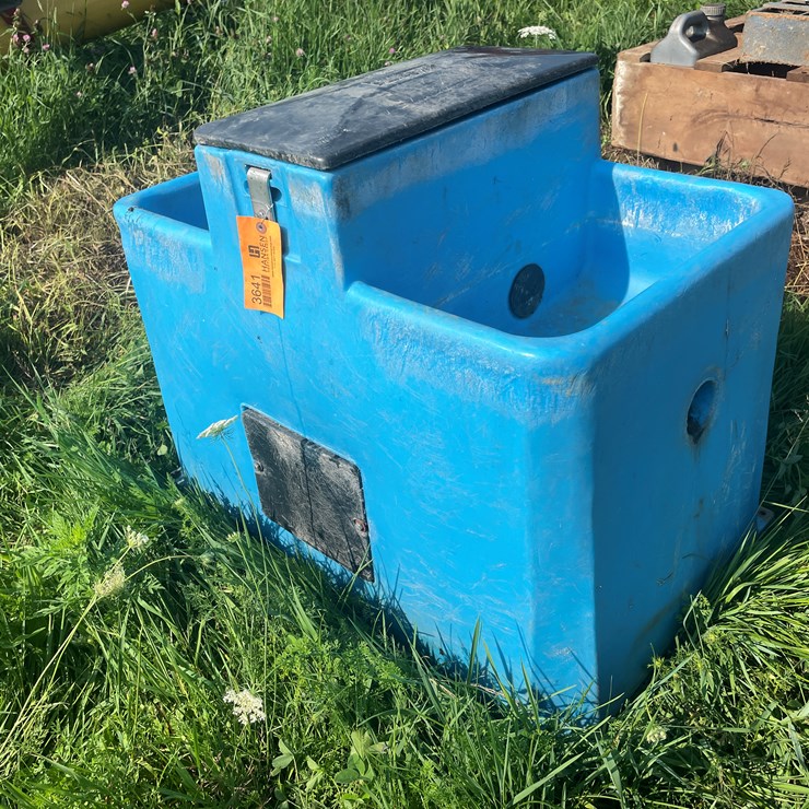 #3641 • Lil Spring 3100 Livestock Waterer
